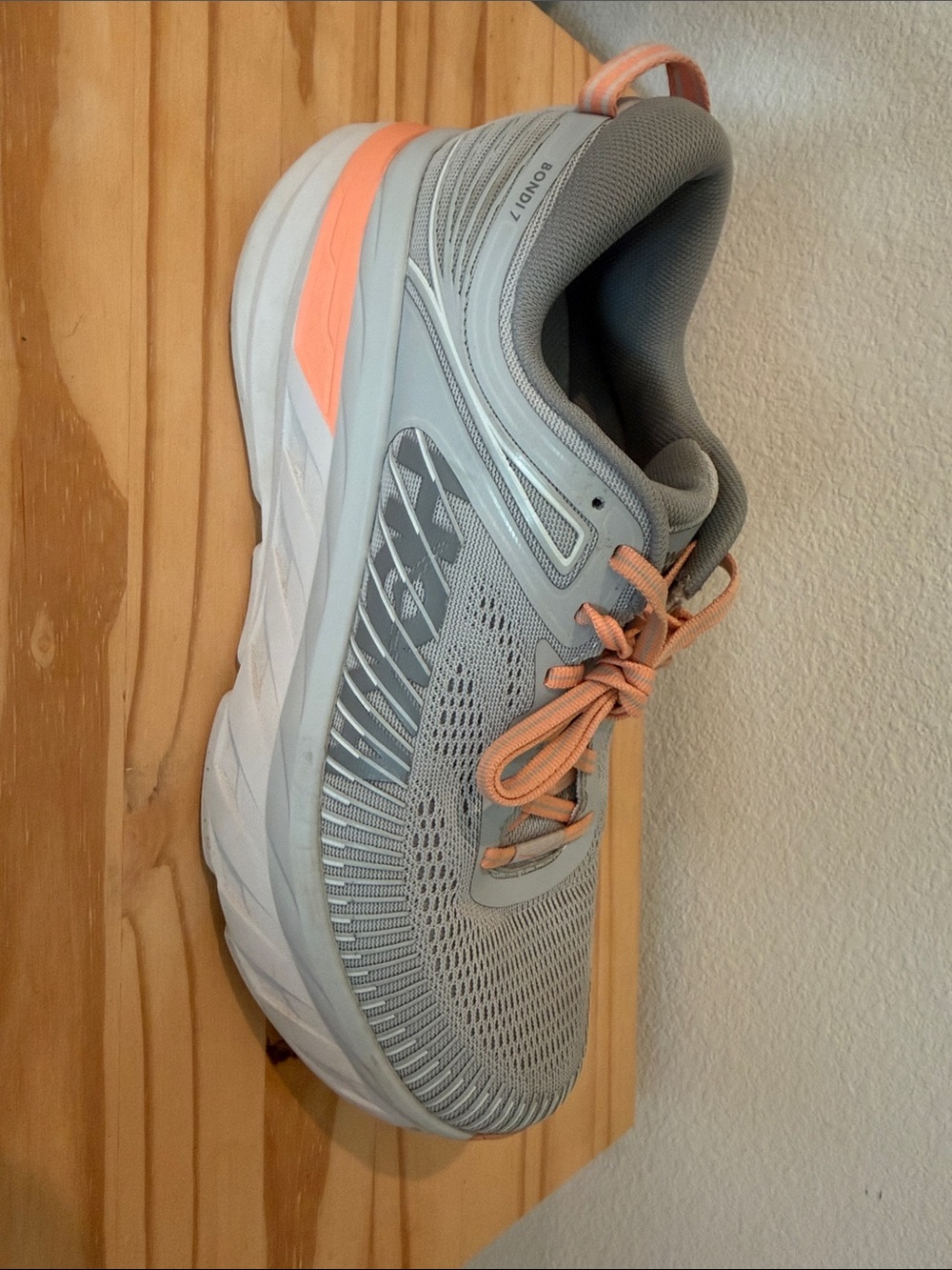 Hoka Bondi 7 Women's Gray and Peach Lace-Up Running Sneakers - Picture 4 of 7